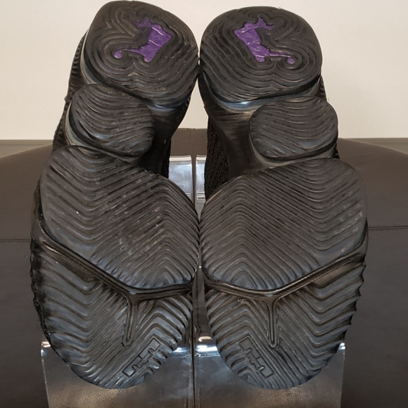 Nike Lebron 16 I'm King - Picture 4 of 4